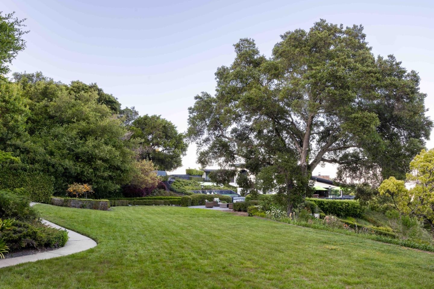 Detail Gallery Image 37 of 53 For 835 La Honda Rd, Woodside,  CA 94062 - 5 Beds | 5/2 Baths