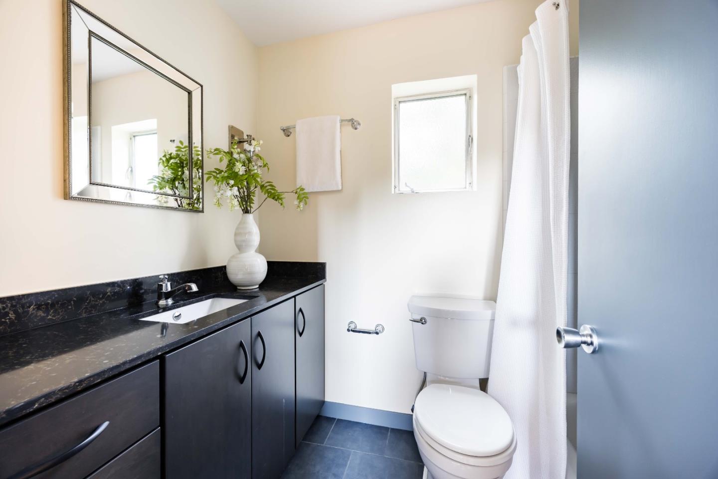 Detail Gallery Image 48 of 53 For 835 La Honda Rd, Woodside,  CA 94062 - 5 Beds | 5/2 Baths