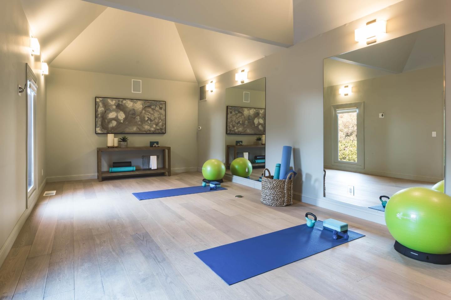 Detail Gallery Image 51 of 53 For 835 La Honda Rd, Woodside,  CA 94062 - 5 Beds | 5/2 Baths