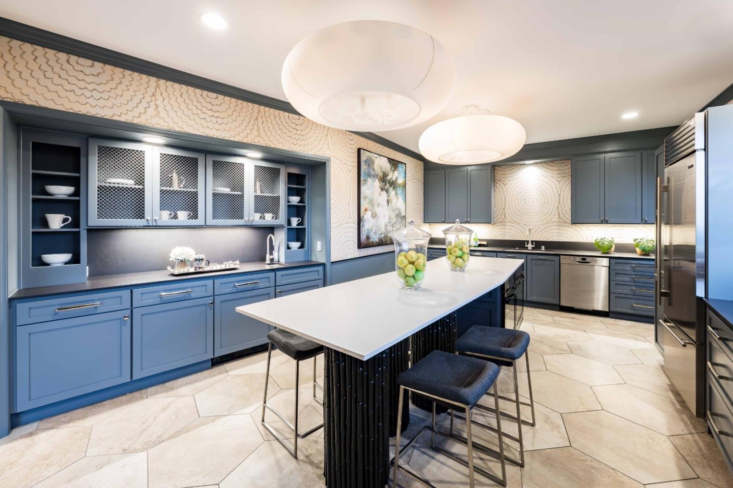 Detail Gallery Image 8 of 53 For 835 La Honda Rd, Woodside,  CA 94062 - 5 Beds | 5/2 Baths