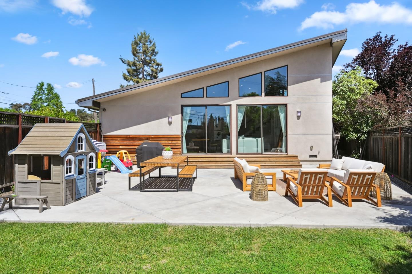 Detail Gallery Image 21 of 27 For 569 Alameda De Las Pulgas, Redwood City,  CA 94062 - 3 Beds | 2 Baths