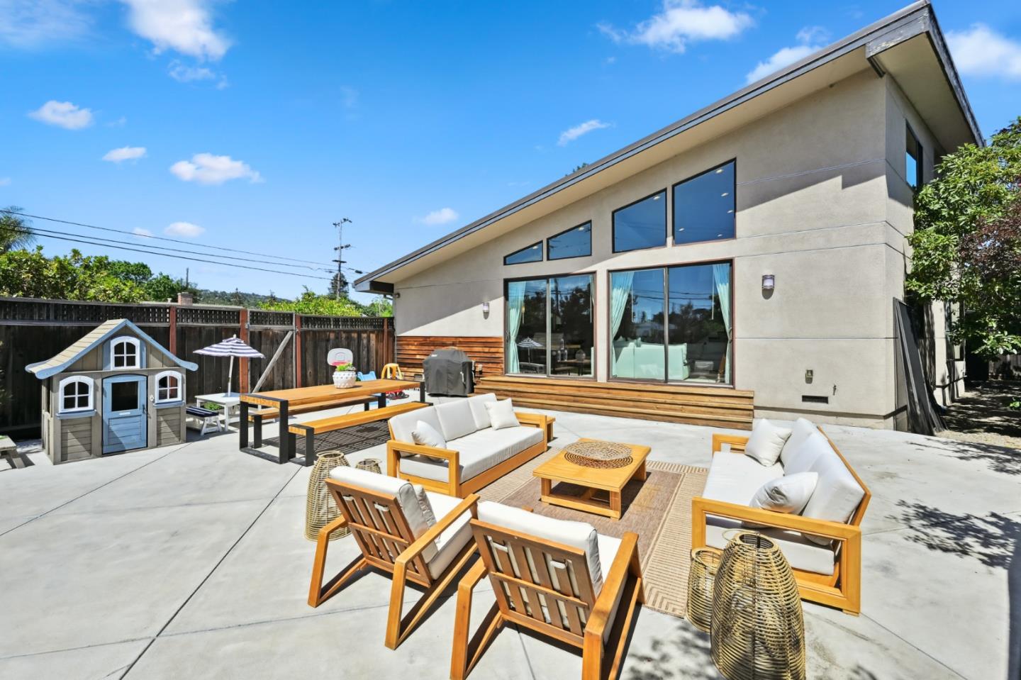 Detail Gallery Image 22 of 27 For 569 Alameda De Las Pulgas, Redwood City,  CA 94062 - 3 Beds | 2 Baths