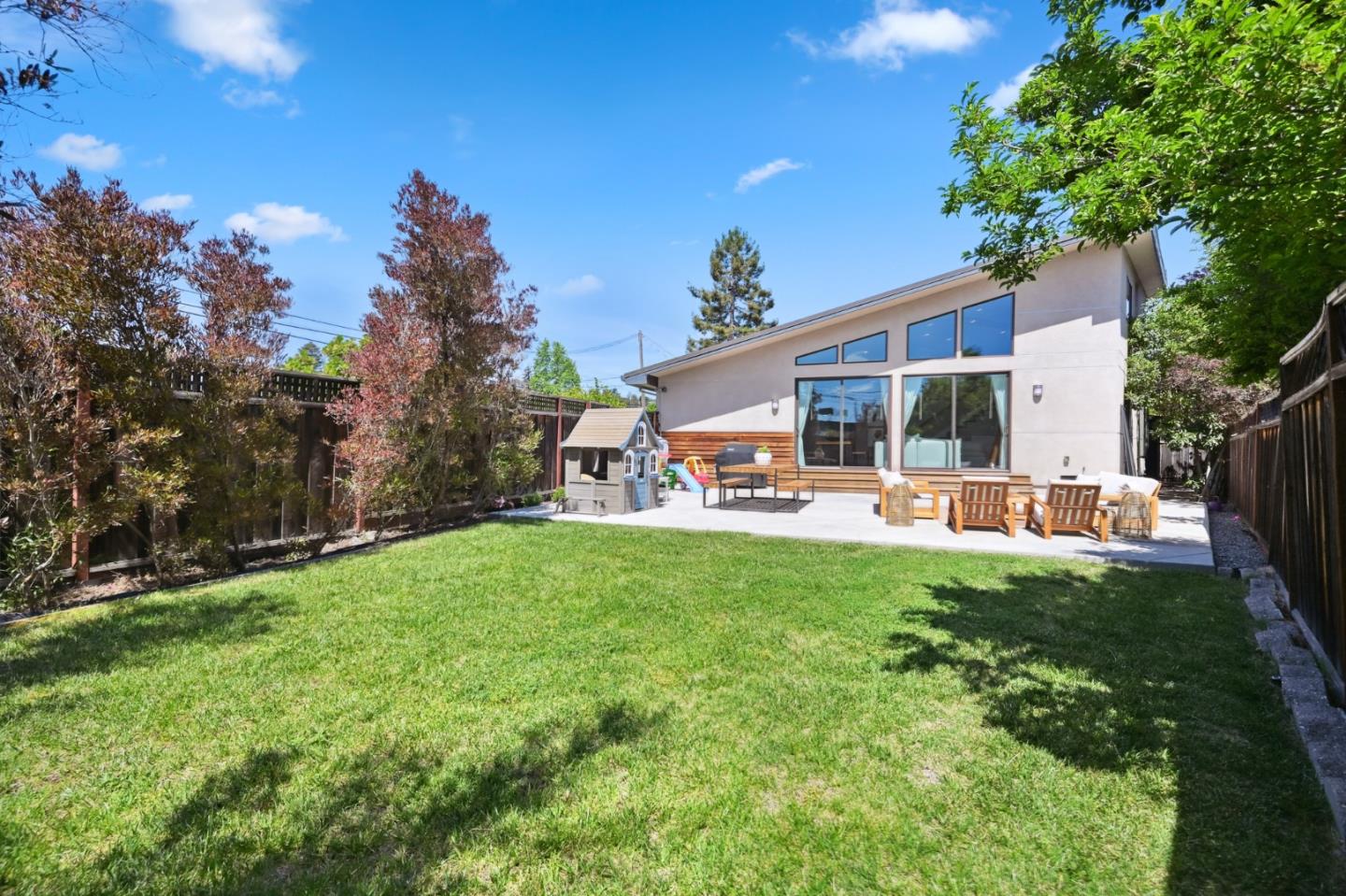 Detail Gallery Image 24 of 27 For 569 Alameda De Las Pulgas, Redwood City,  CA 94062 - 3 Beds | 2 Baths