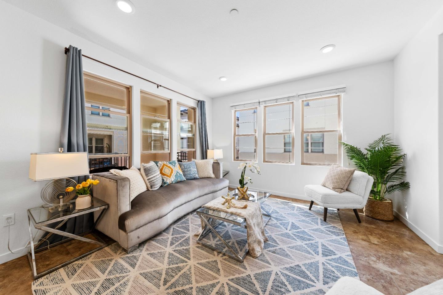 Detail Gallery Image 10 of 59 For 1071 Dewberry Pl #104,  San Jose,  CA 95131 - 3 Beds | 3 Baths