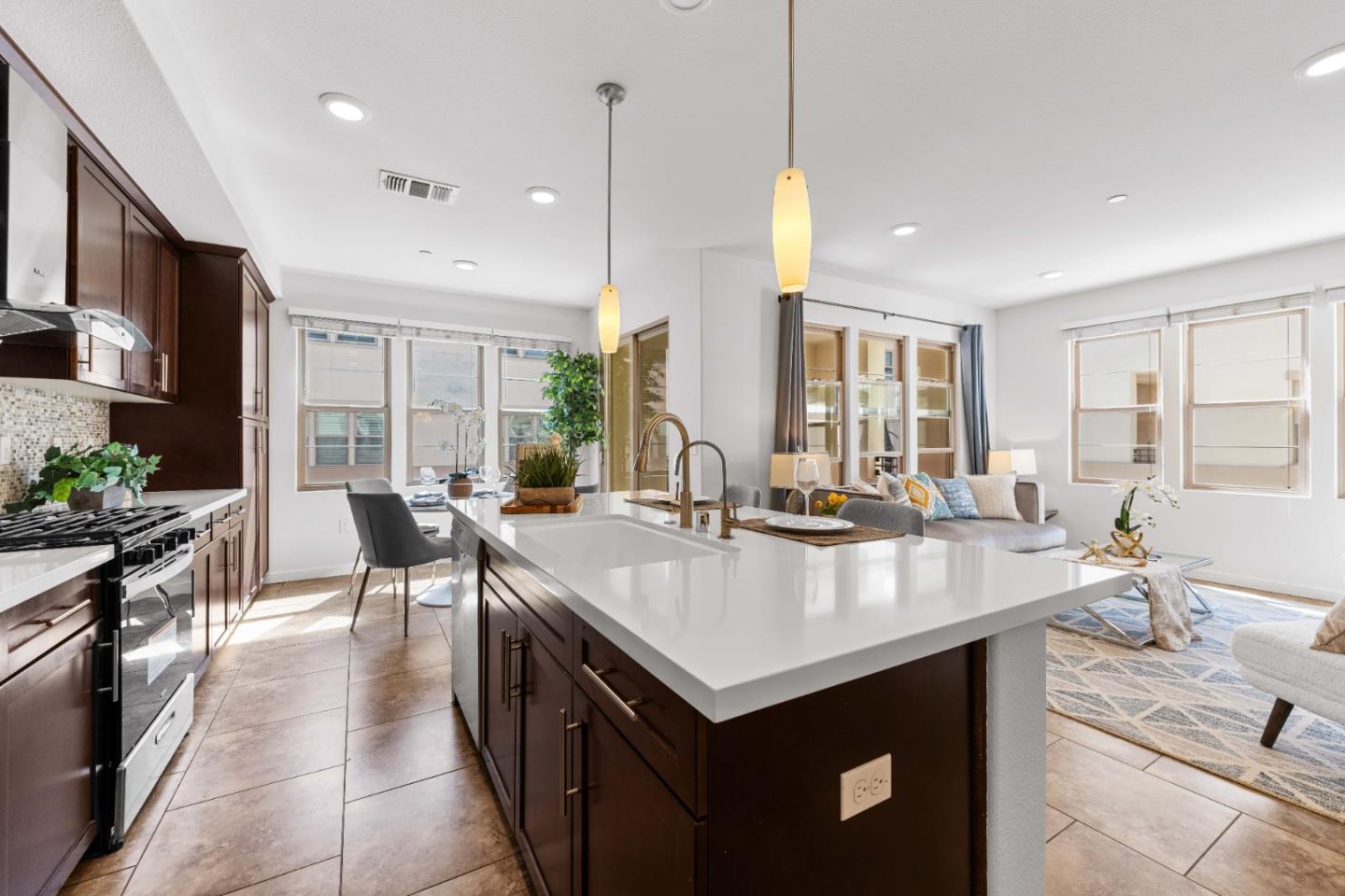 Detail Gallery Image 23 of 59 For 1071 Dewberry Pl #104,  San Jose,  CA 95131 - 3 Beds | 3 Baths
