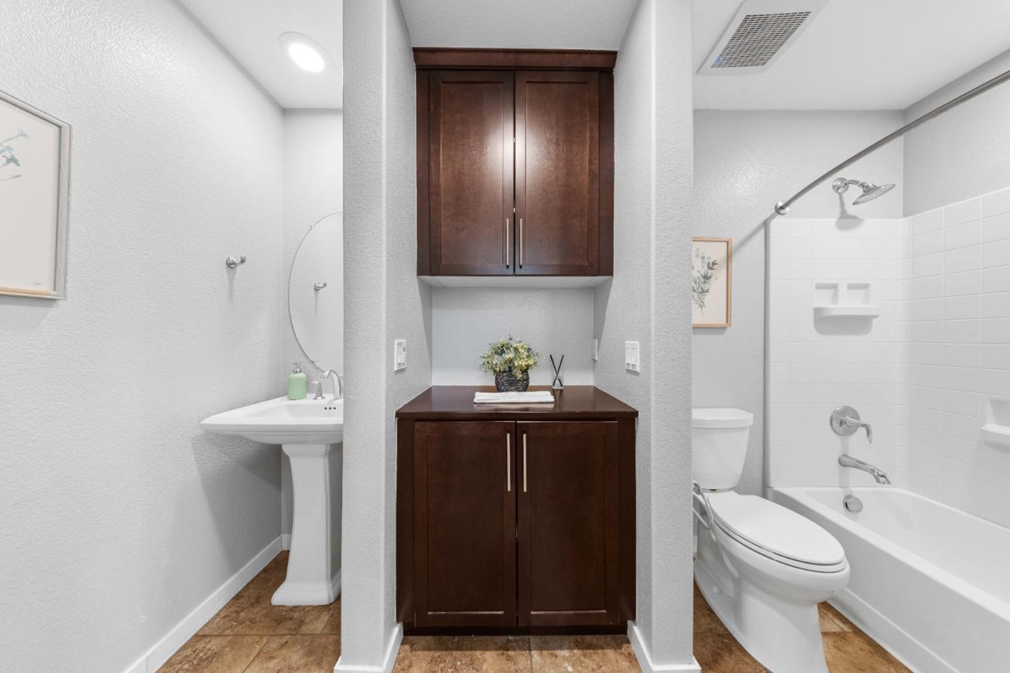 Detail Gallery Image 26 of 59 For 1071 Dewberry Pl #104,  San Jose,  CA 95131 - 3 Beds | 3 Baths