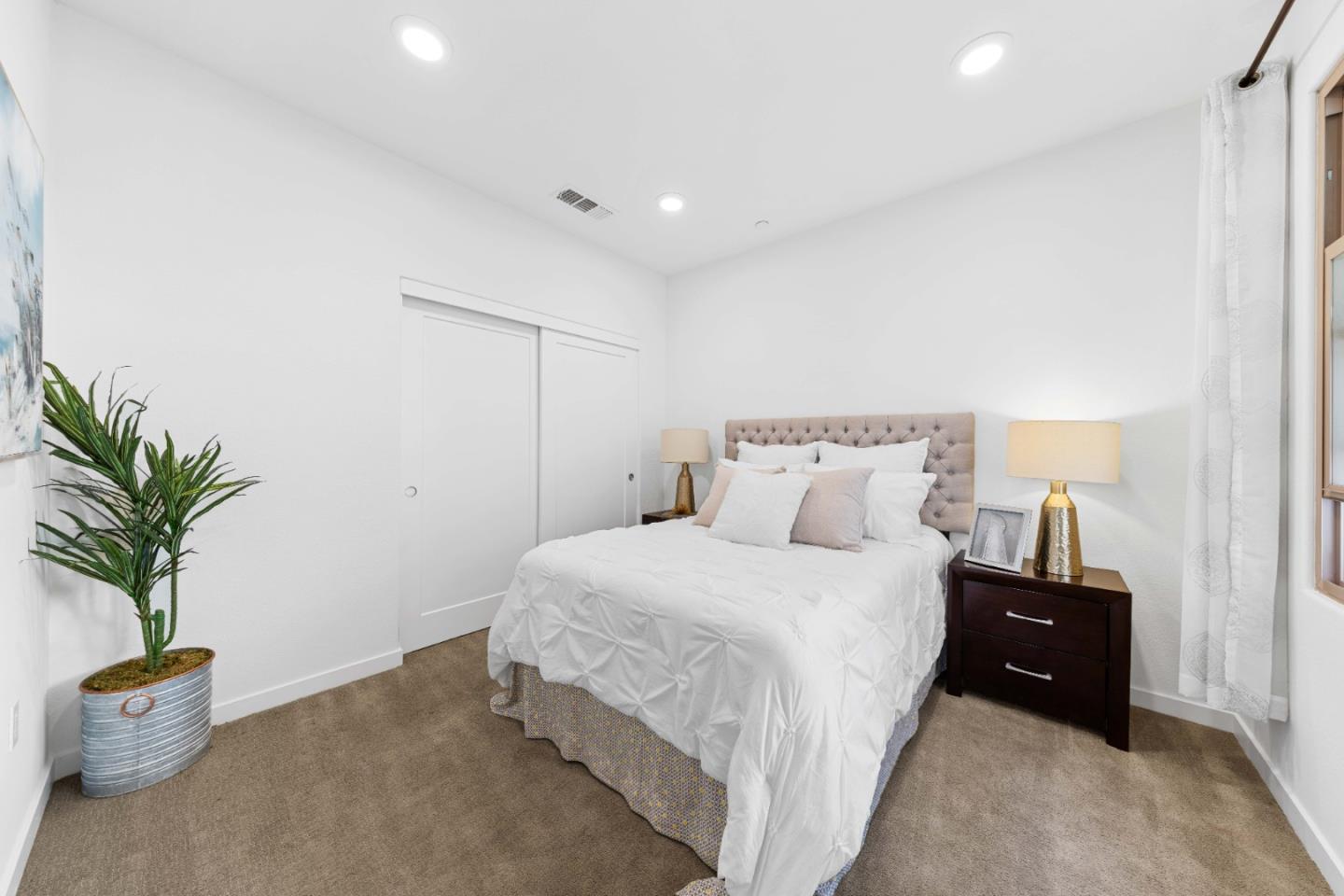 Detail Gallery Image 28 of 59 For 1071 Dewberry Pl #104,  San Jose,  CA 95131 - 3 Beds | 3 Baths