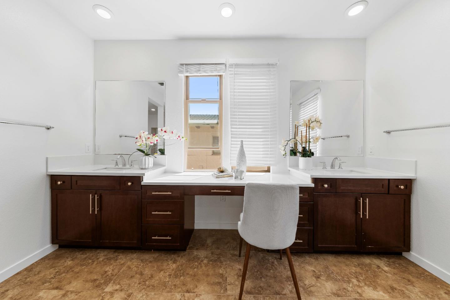 Detail Gallery Image 42 of 59 For 1071 Dewberry Pl #104,  San Jose,  CA 95131 - 3 Beds | 3 Baths