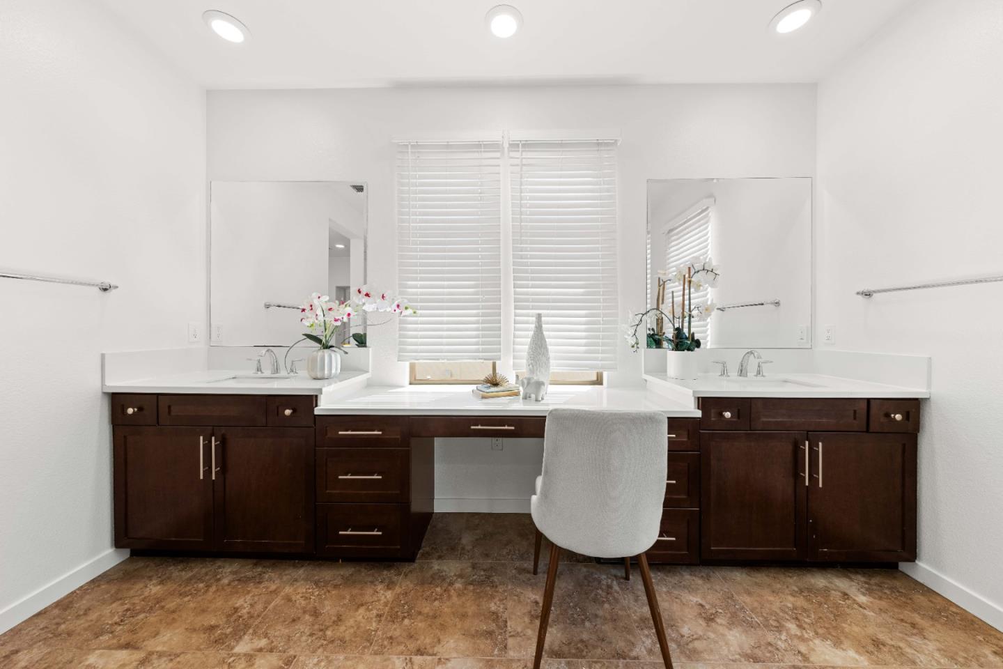 Detail Gallery Image 43 of 59 For 1071 Dewberry Pl #104,  San Jose,  CA 95131 - 3 Beds | 3 Baths