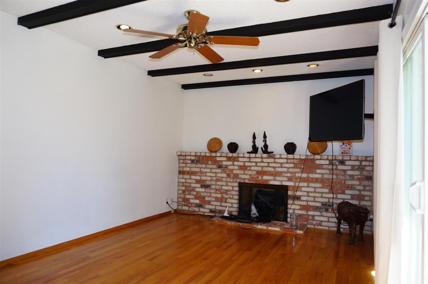 Detail Gallery Image 7 of 20 For 1794 Caloosa Ct, San Jose,  CA 95131 - 4 Beds | 2 Baths