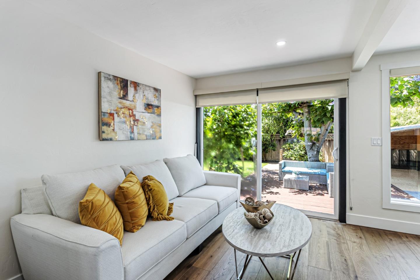 Detail Gallery Image 10 of 83 For 1135 Sevier Ave, Menlo Park,  CA 94025 - 5 Beds | 2 Baths