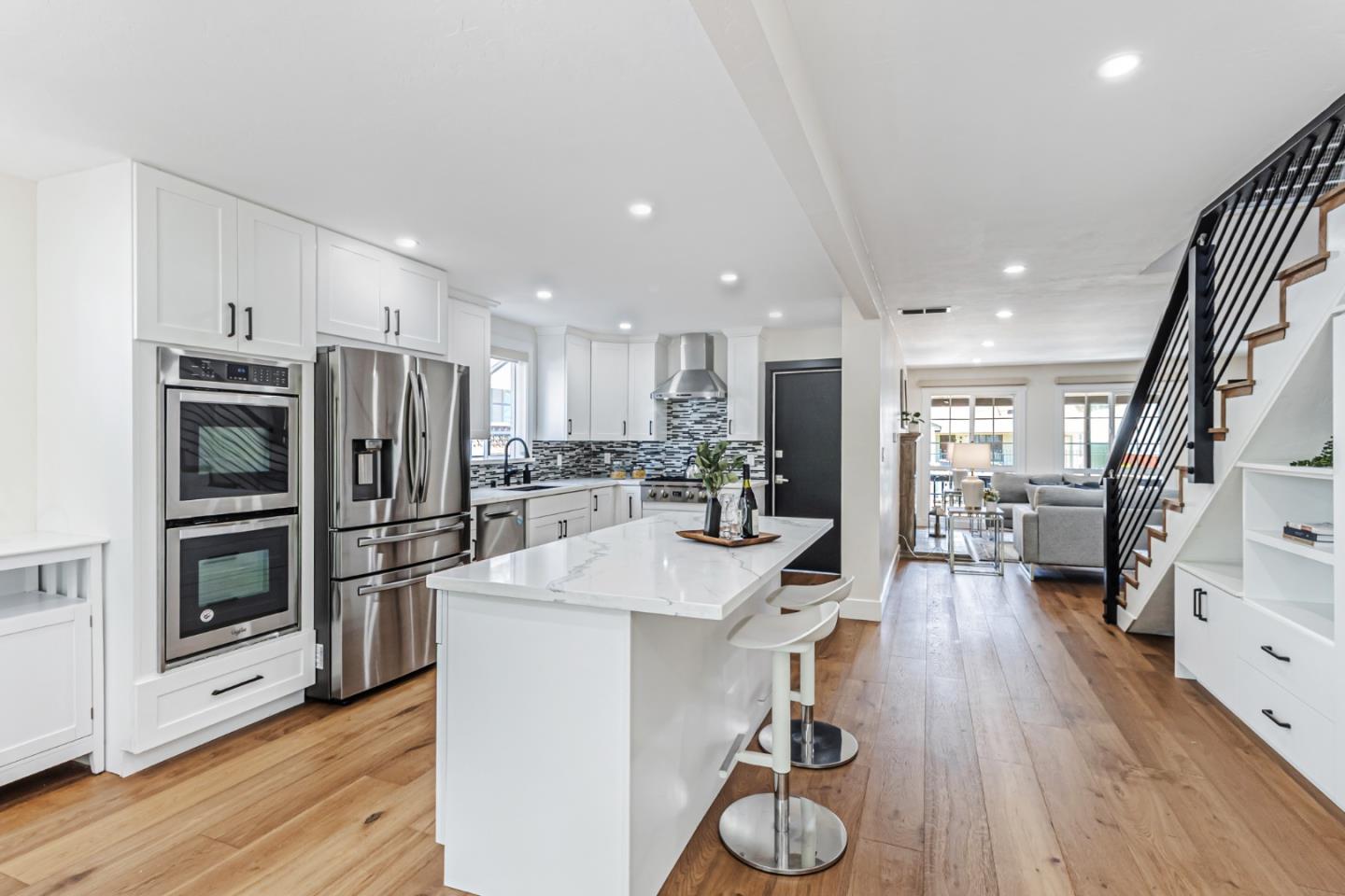 Detail Gallery Image 12 of 83 For 1135 Sevier Ave, Menlo Park,  CA 94025 - 5 Beds | 2 Baths
