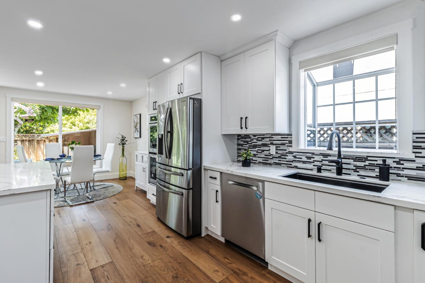 Detail Gallery Image 17 of 83 For 1135 Sevier Ave, Menlo Park,  CA 94025 - 5 Beds | 2 Baths