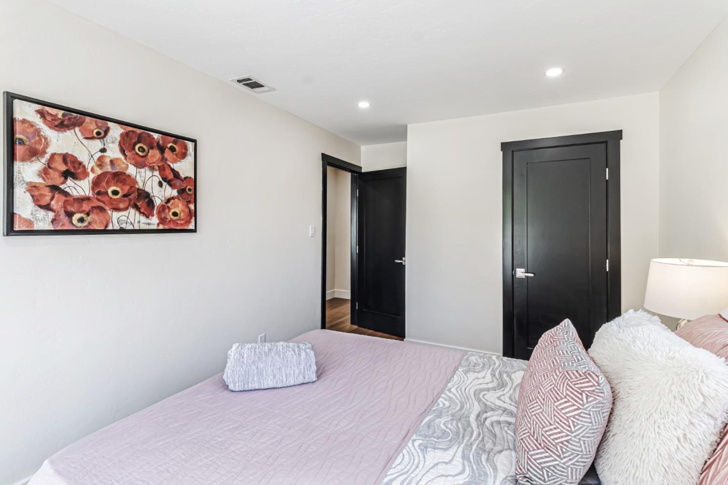 Detail Gallery Image 33 of 83 For 1135 Sevier Ave, Menlo Park,  CA 94025 - 5 Beds | 2 Baths