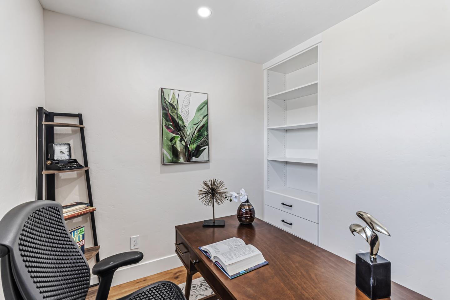 Detail Gallery Image 38 of 83 For 1135 Sevier Ave, Menlo Park,  CA 94025 - 5 Beds | 2 Baths