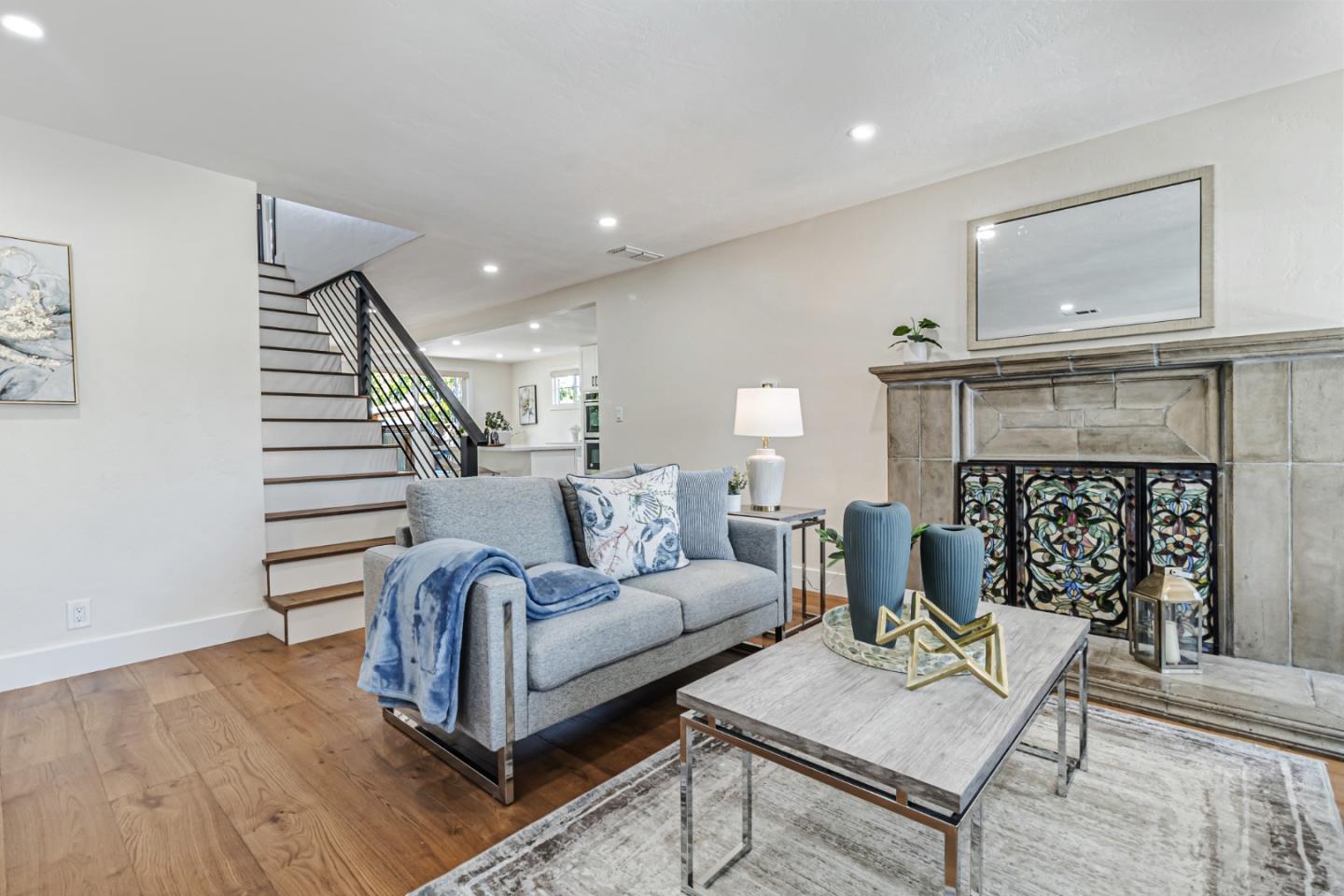 Detail Gallery Image 6 of 83 For 1135 Sevier Ave, Menlo Park,  CA 94025 - 5 Beds | 2 Baths