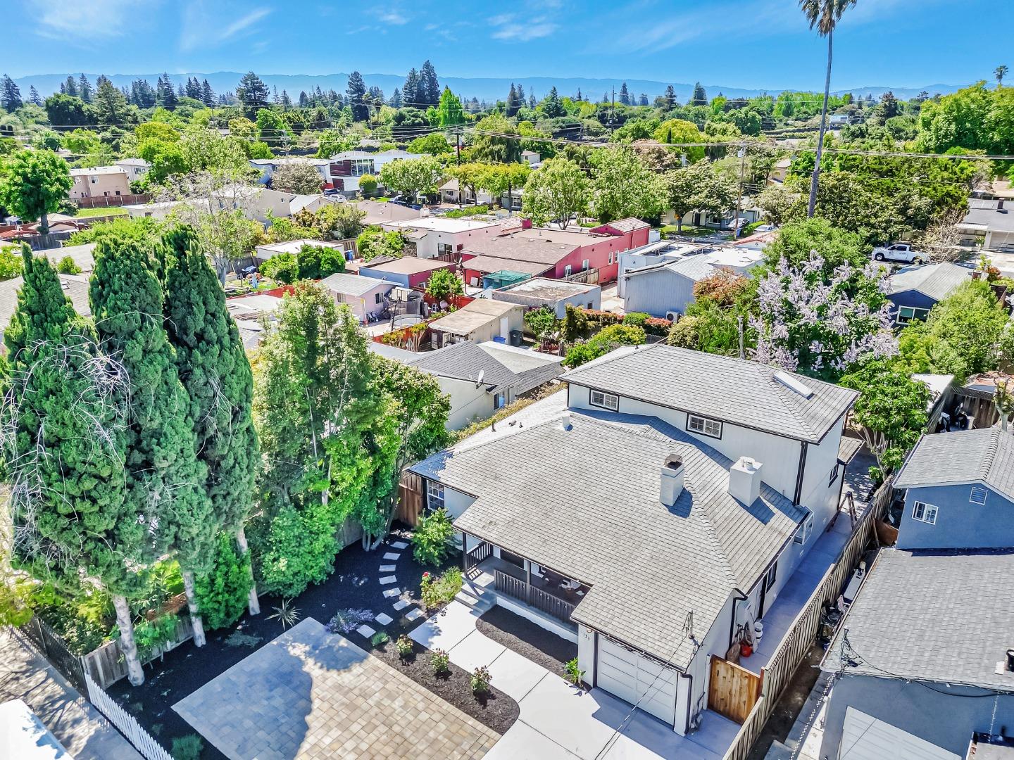 Detail Gallery Image 70 of 83 For 1135 Sevier Ave, Menlo Park,  CA 94025 - 5 Beds | 2 Baths