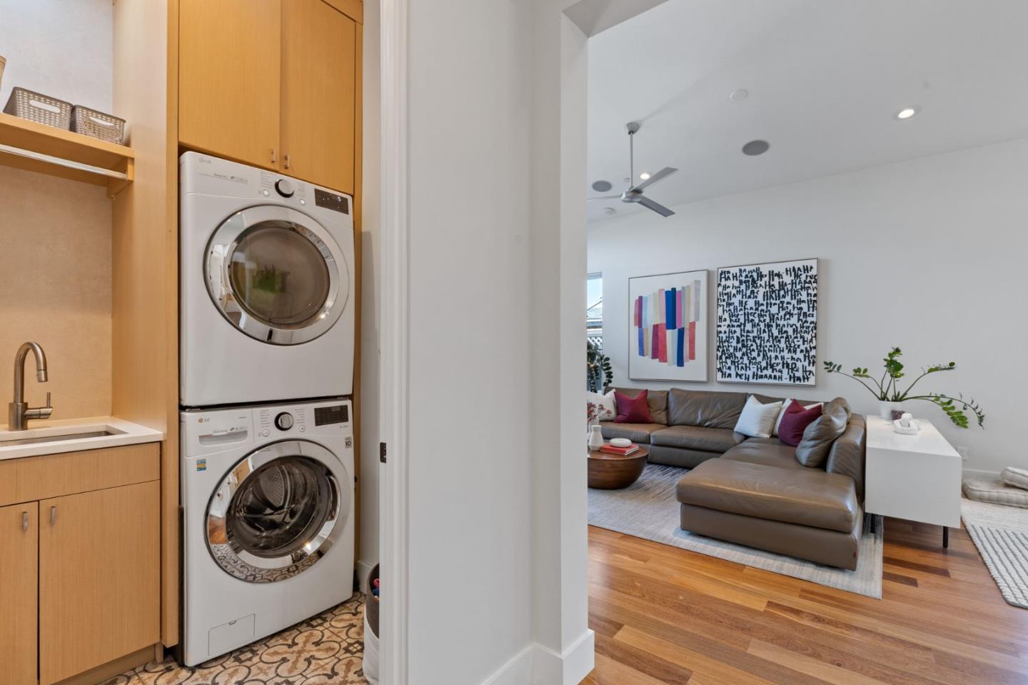 Detail Gallery Image 25 of 44 For 10271 Menhart Ln, Cupertino,  CA 95014 - 5 Beds | 3/1 Baths