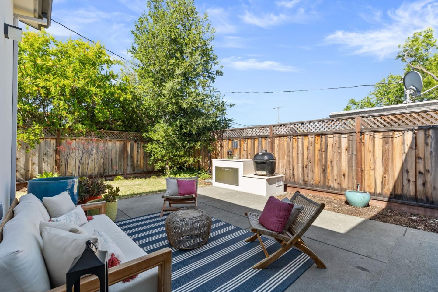 Detail Gallery Image 37 of 44 For 10271 Menhart Ln, Cupertino,  CA 95014 - 5 Beds | 3/1 Baths