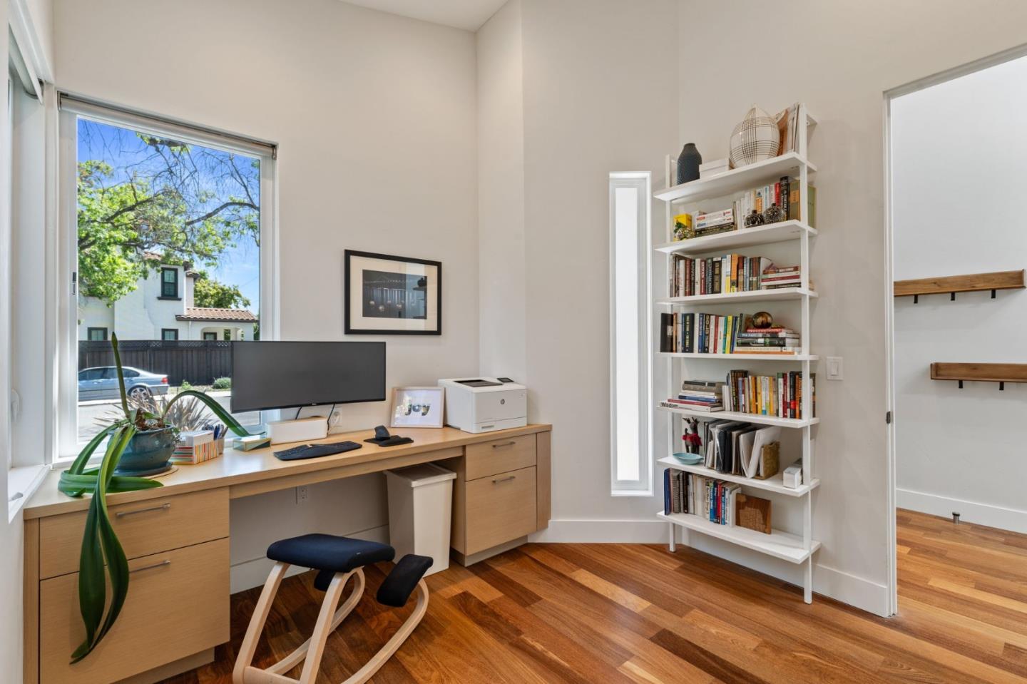 Detail Gallery Image 6 of 44 For 10271 Menhart Ln, Cupertino,  CA 95014 - 5 Beds | 3/1 Baths