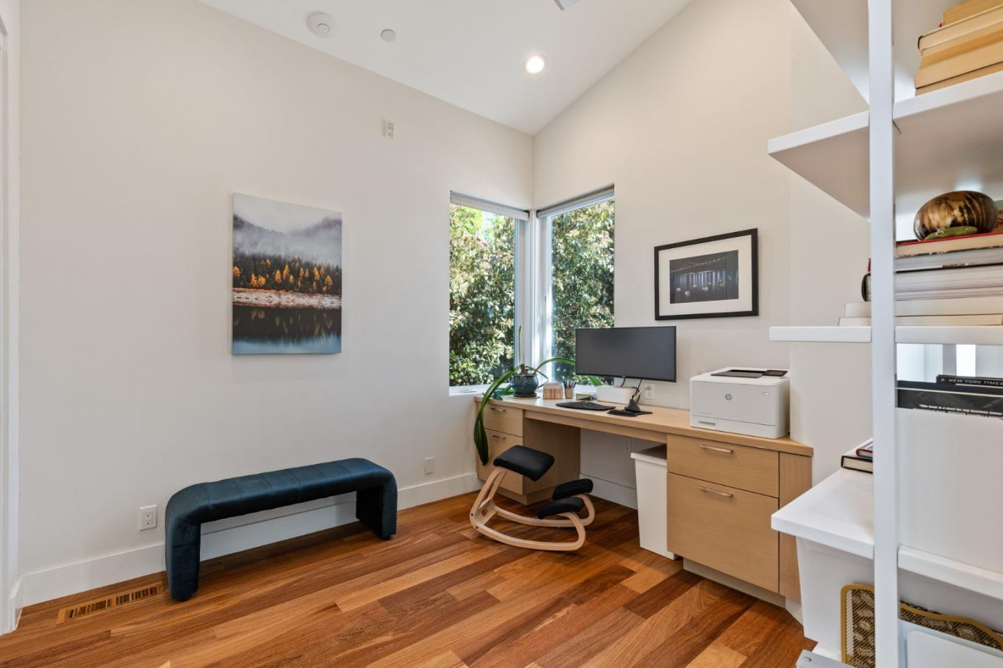 Detail Gallery Image 7 of 44 For 10271 Menhart Ln, Cupertino,  CA 95014 - 5 Beds | 3/1 Baths