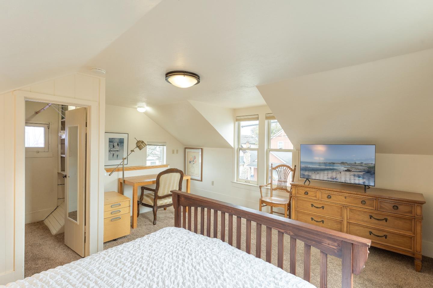 Detail Gallery Image 20 of 37 For 138 17th St a  B,  Pacific Grove,  CA 93950 - 3 Beds | 2 Baths