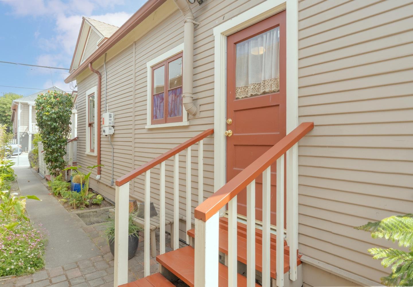 Detail Gallery Image 24 of 37 For 138 17th St a  B,  Pacific Grove,  CA 93950 - 3 Beds | 2 Baths
