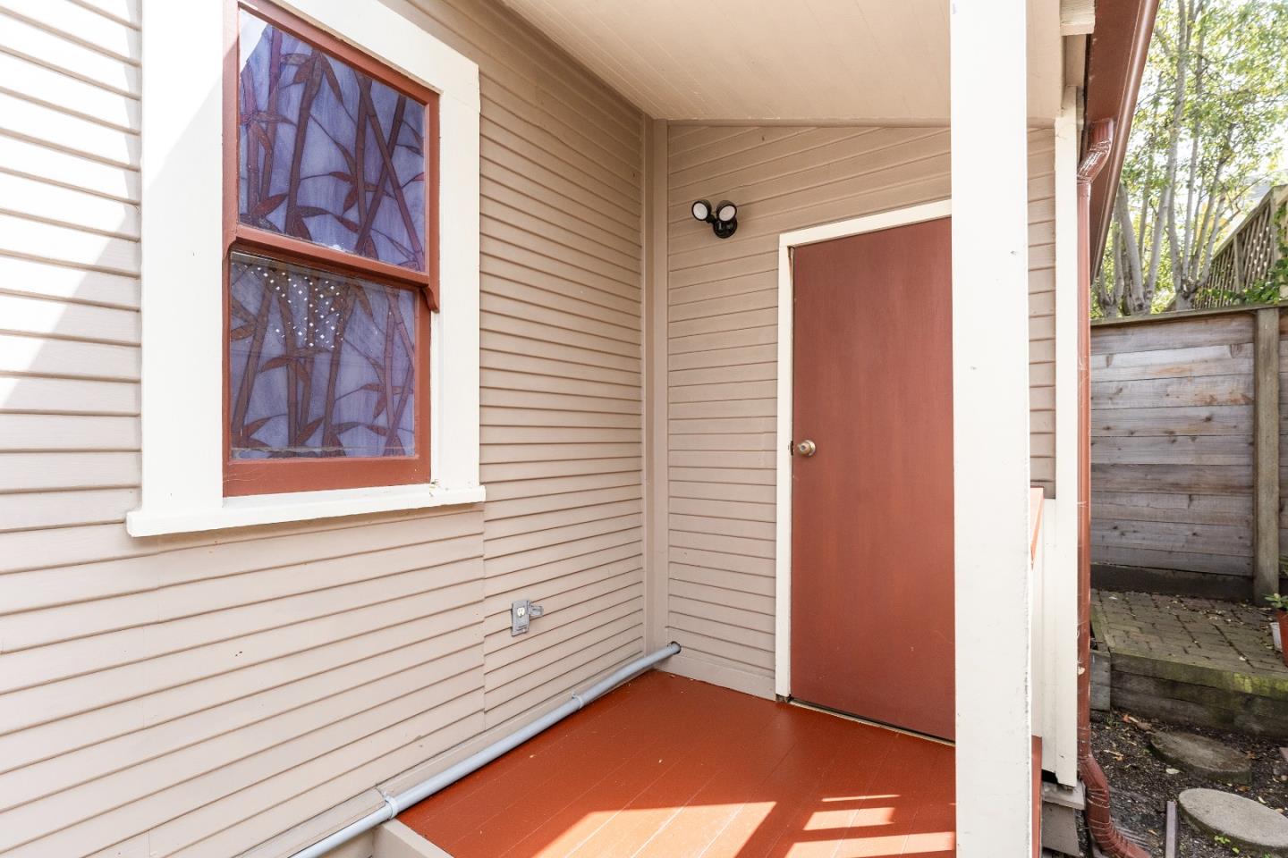 Detail Gallery Image 25 of 37 For 138 17th St a  B,  Pacific Grove,  CA 93950 - 3 Beds | 2 Baths