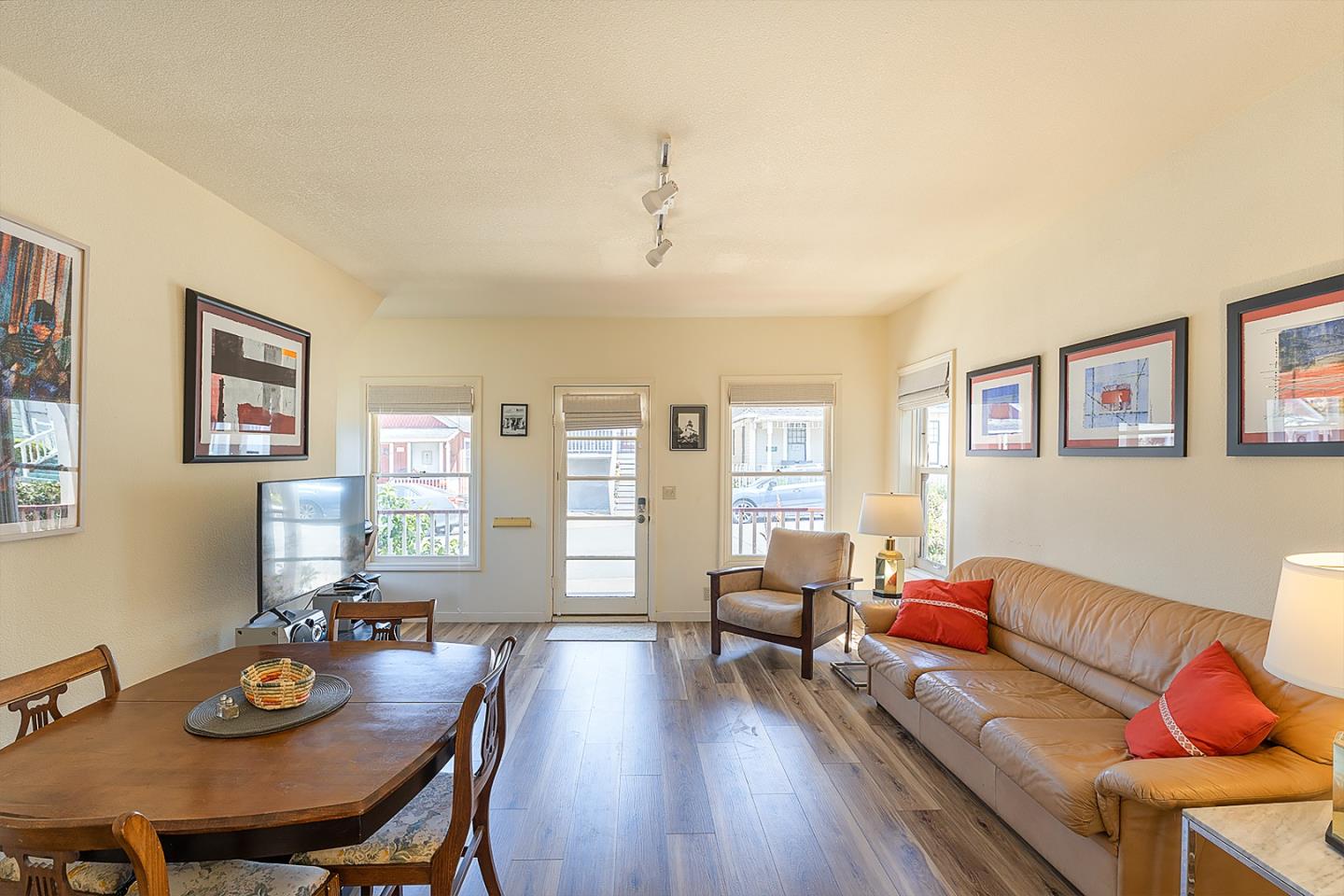 Detail Gallery Image 28 of 37 For 138 17th St a  B,  Pacific Grove,  CA 93950 - 3 Beds | 2 Baths
