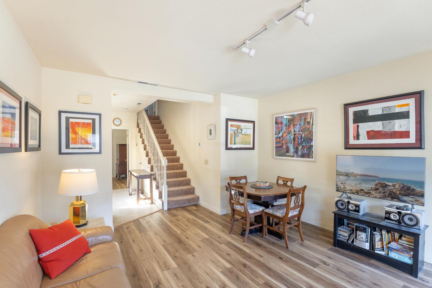 Detail Gallery Image 29 of 37 For 138 17th St a  B,  Pacific Grove,  CA 93950 - 3 Beds | 2 Baths
