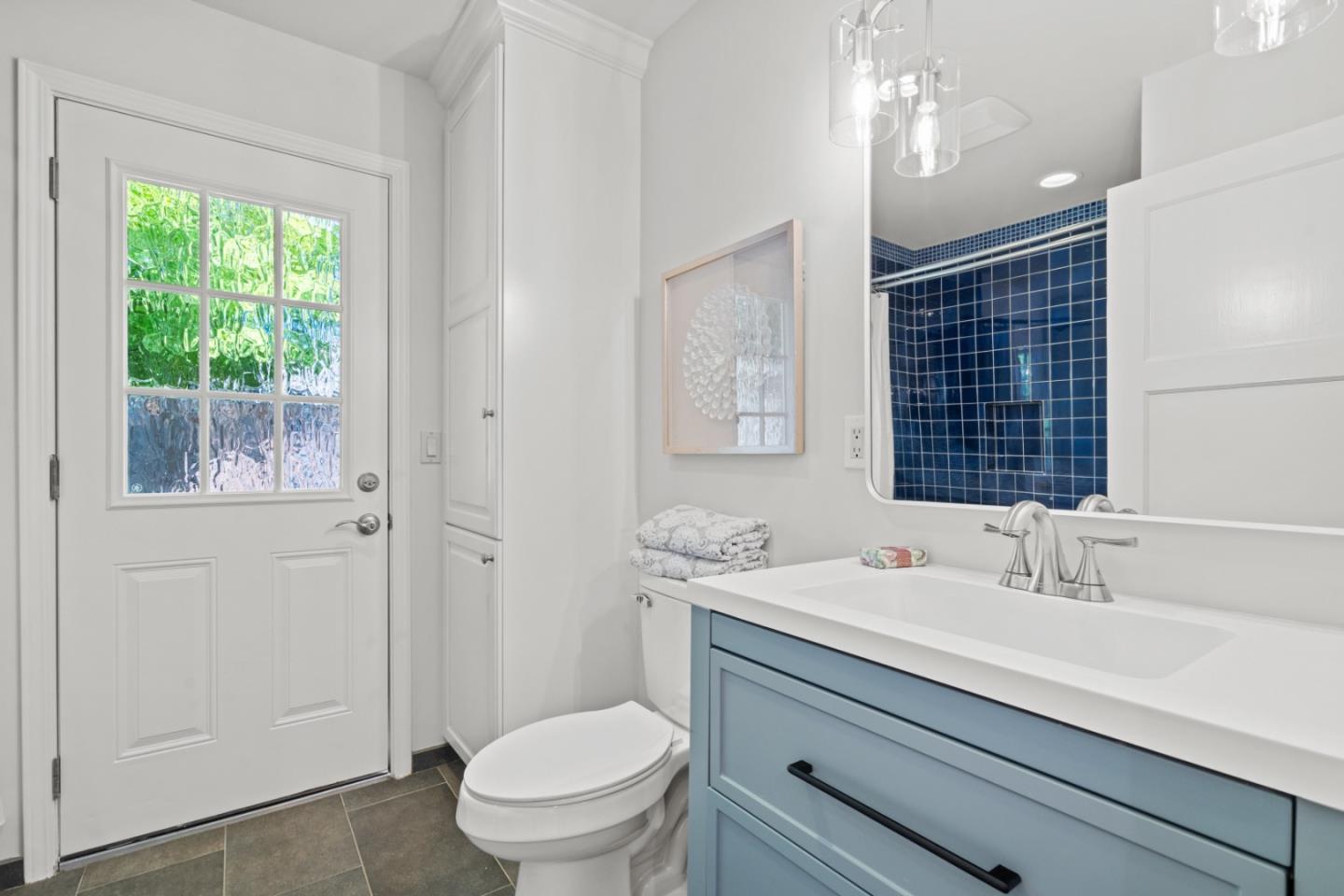 Detail Gallery Image 17 of 28 For 240 Marmona Dr, Menlo Park,  CA 94025 - 3 Beds | 2 Baths