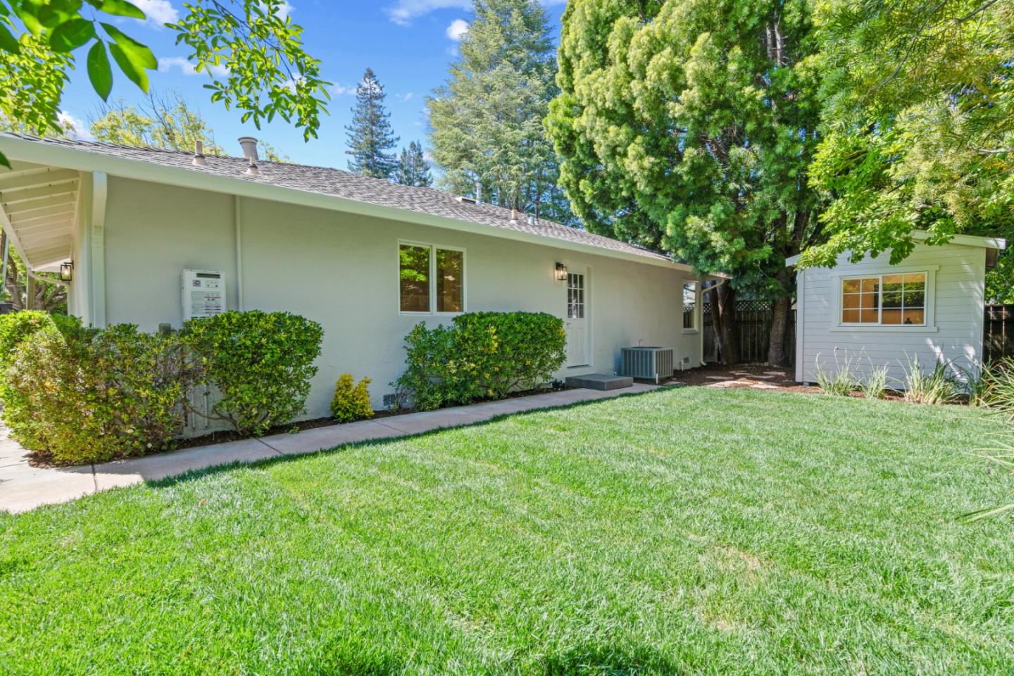 Detail Gallery Image 19 of 28 For 240 Marmona Dr, Menlo Park,  CA 94025 - 3 Beds | 2 Baths