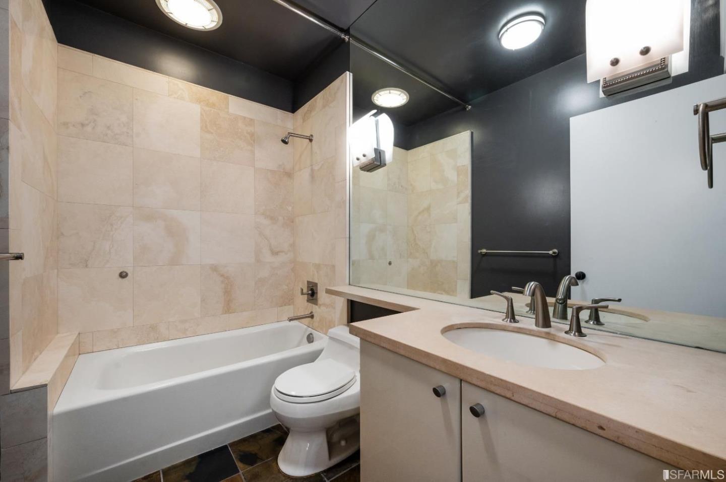 Detail Gallery Image 15 of 19 For 3822 22nd St, San Francisco,  CA 94114 - 2 Beds | 2 Baths