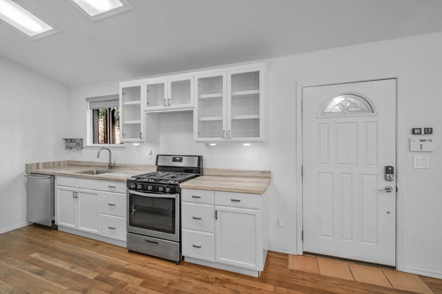 Detail Gallery Image 10 of 34 For 657 River Dr, Boulder Creek,  CA 95006 - 2 Beds | 1 Baths