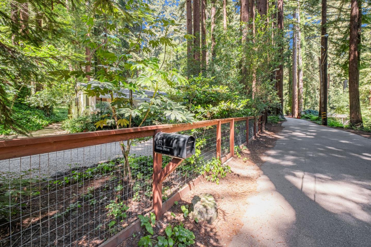 Detail Gallery Image 31 of 34 For 657 River Dr, Boulder Creek,  CA 95006 - 2 Beds | 1 Baths