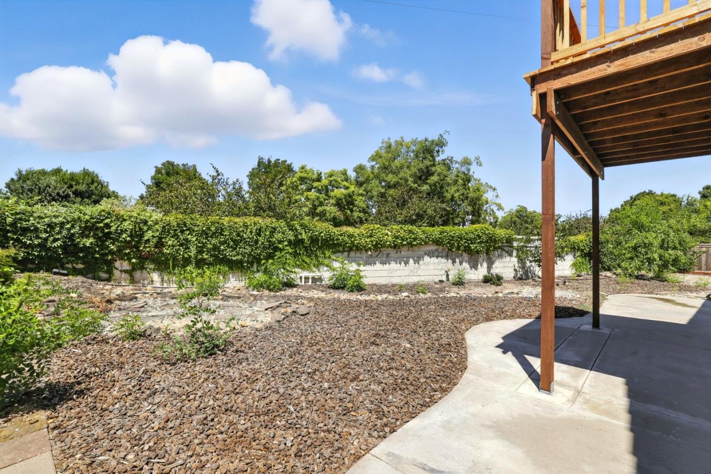 Detail Gallery Image 33 of 47 For 9512 Diamond Point Ln, Elk Grove,  CA 95758 - 4 Beds | 2/1 Baths