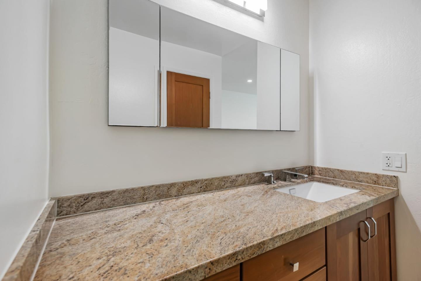 Detail Gallery Image 30 of 40 For 340 Vallejo Dr #83,  Millbrae,  CA 94030 - 2 Beds | 2 Baths