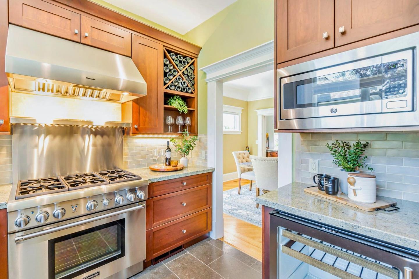 Detail Gallery Image 20 of 65 For 190 S 15th St, San Jose,  CA 95112 - 6 Beds | 3 Baths