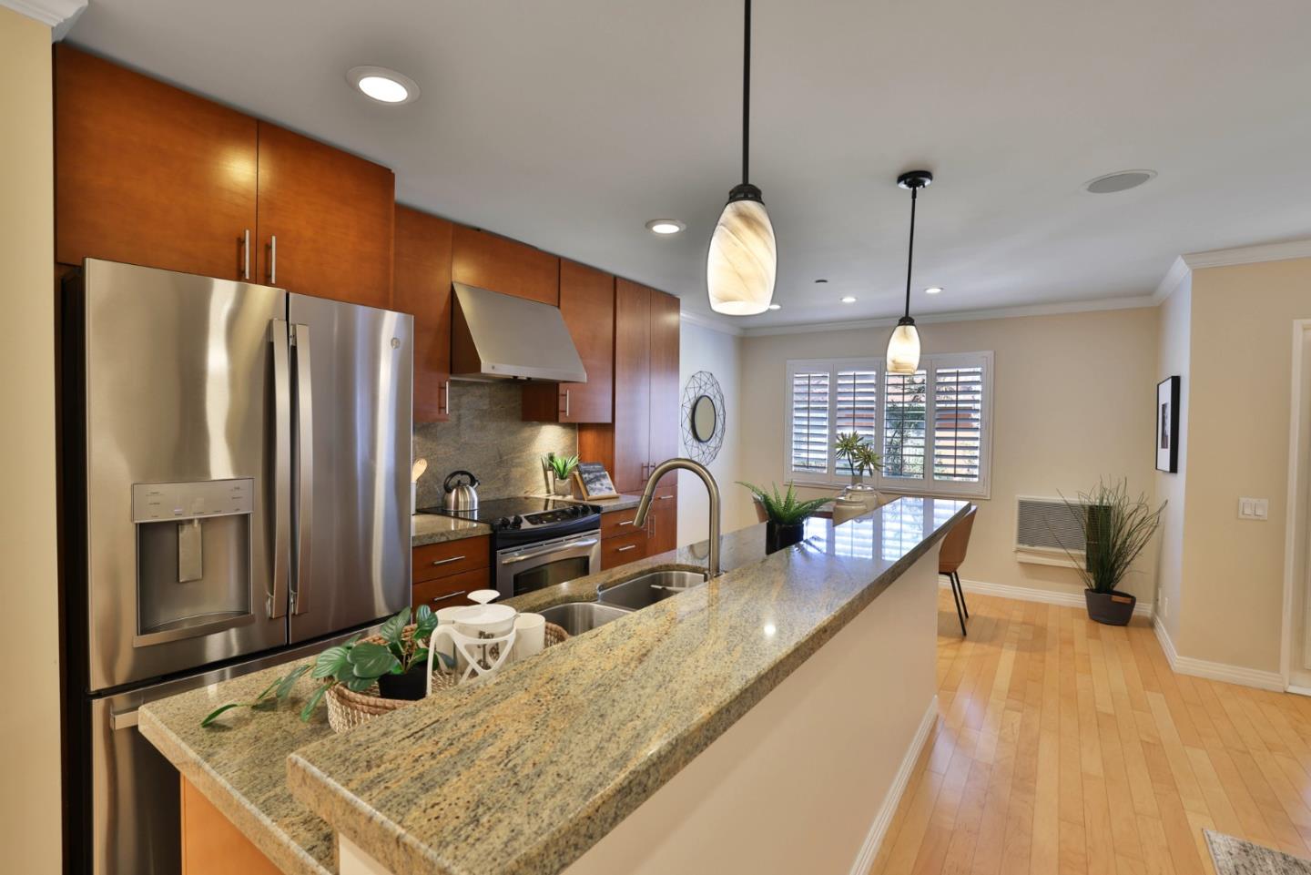 Detail Gallery Image 8 of 33 For 1855 Palm View Pl #221,  Santa Clara,  CA 95050 - 2 Beds | 2 Baths