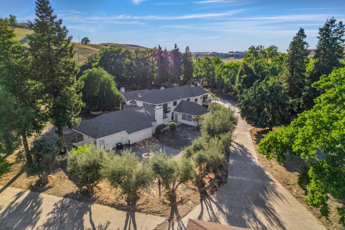 Detail Gallery Image 74 of 79 For 1080 Finley, Pleasanton,  CA 94588 - 6 Beds | 4/3 Baths