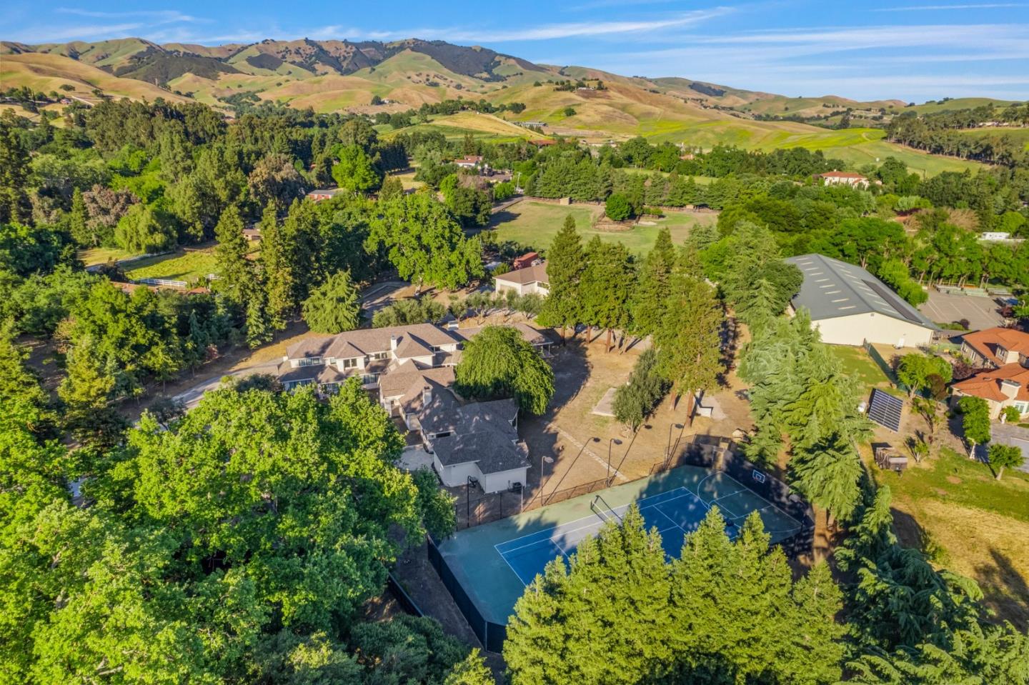 Detail Gallery Image 76 of 79 For 1080 Finley, Pleasanton,  CA 94588 - 6 Beds | 4/3 Baths