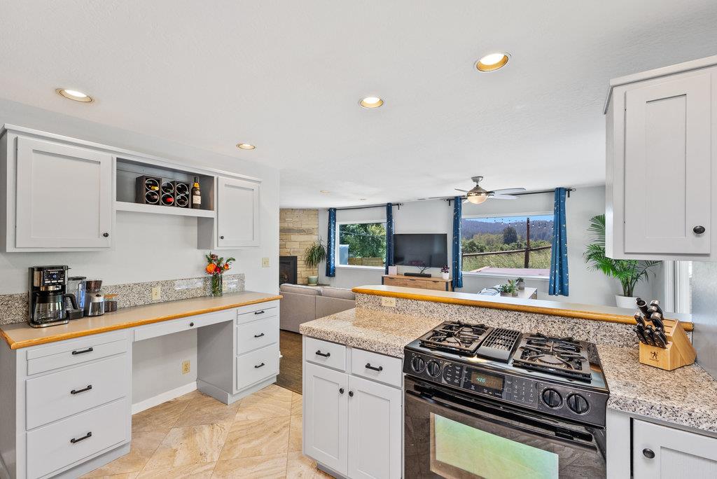 Detail Gallery Image 18 of 51 For 6443 E Zayante Rd, Felton,  CA 95018 - 3 Beds | 3 Baths