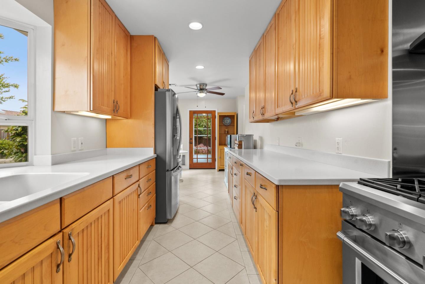 Detail Gallery Image 16 of 56 For 2010 Jose Ave, Santa Cruz,  CA 95062 - 2 Beds | 2 Baths
