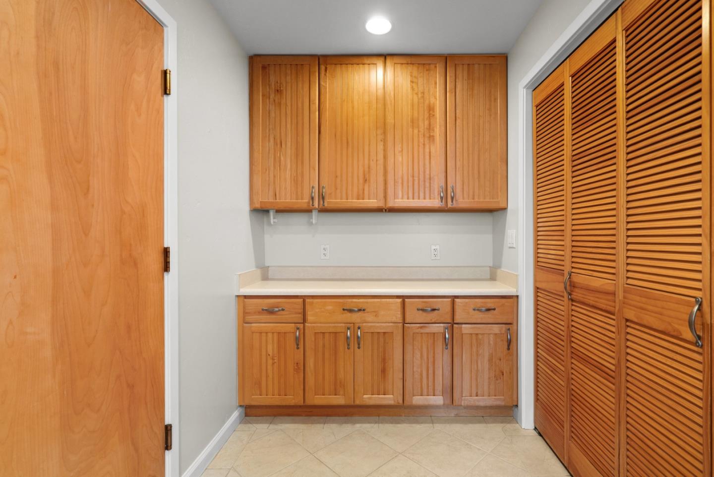 Detail Gallery Image 26 of 56 For 2010 Jose Ave, Santa Cruz,  CA 95062 - 2 Beds | 2 Baths