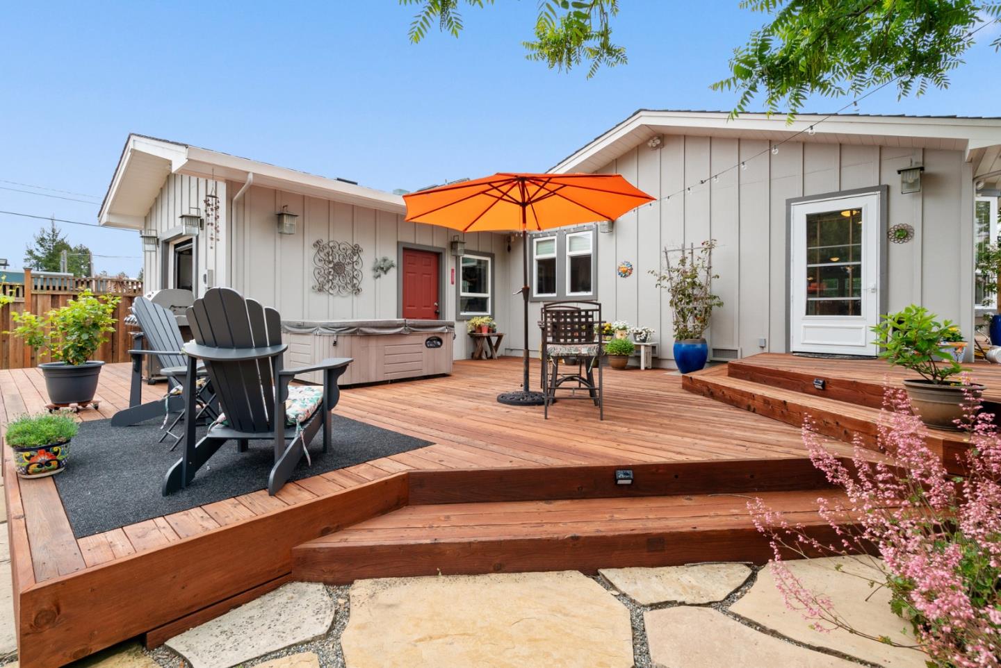 Detail Gallery Image 36 of 56 For 2010 Jose Ave, Santa Cruz,  CA 95062 - 2 Beds | 2 Baths