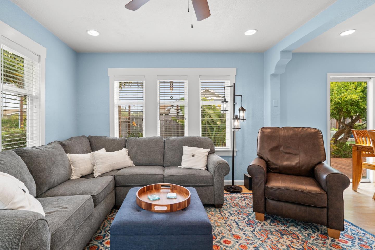 Detail Gallery Image 7 of 56 For 2010 Jose Ave, Santa Cruz,  CA 95062 - 2 Beds | 2 Baths
