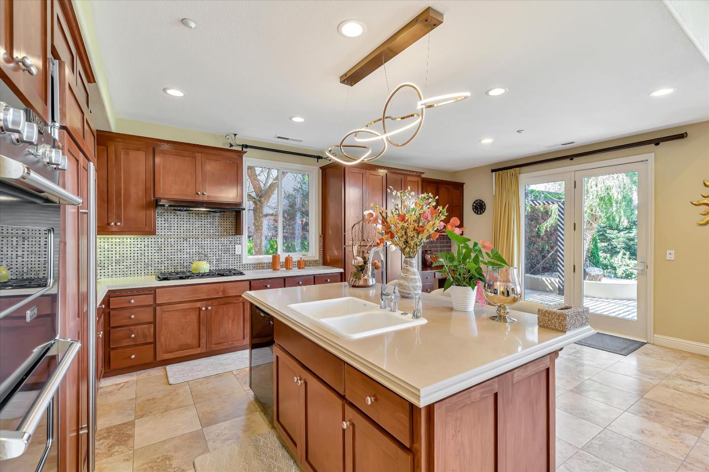 Detail Gallery Image 15 of 44 For 2330 Stonecress St, Gilroy,  CA 95020 - 5 Beds | 4 Baths