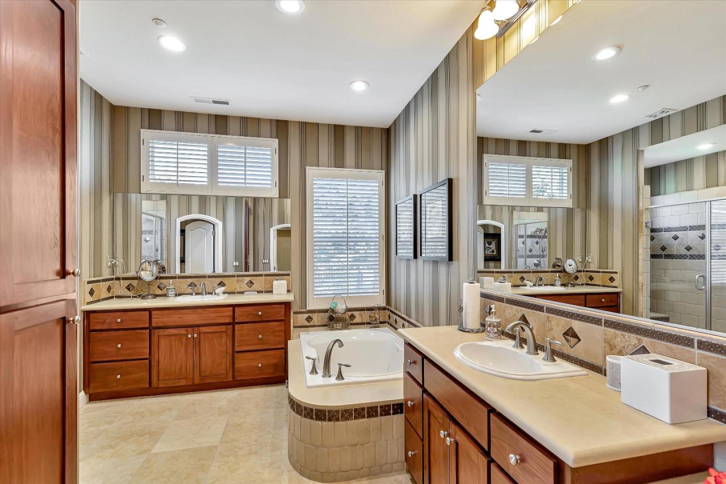 Detail Gallery Image 34 of 44 For 2330 Stonecress St, Gilroy,  CA 95020 - 5 Beds | 4 Baths