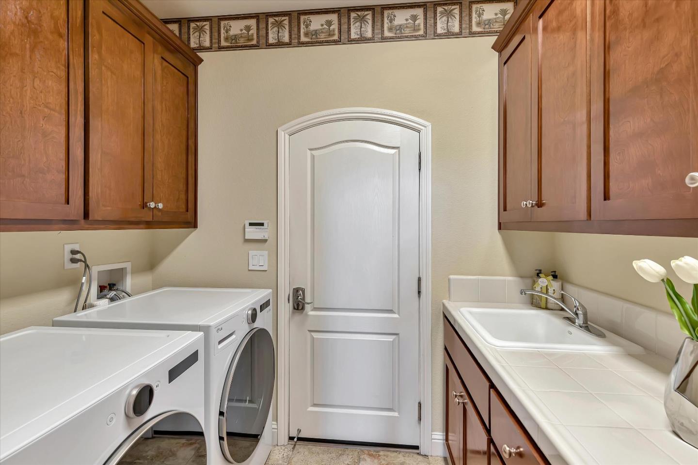 Detail Gallery Image 38 of 44 For 2330 Stonecress St, Gilroy,  CA 95020 - 5 Beds | 4 Baths