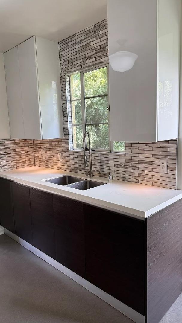 Detail Gallery Image 12 of 24 For 8417 Fountain, West Hollywood,  CA 90069 - 2 Beds | 2 Baths